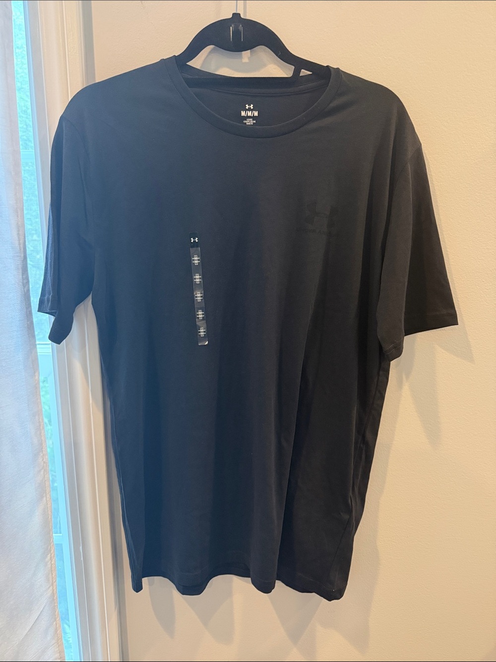 Under Armour Black Men’s Short Sleeve Crew T-Shirt medium